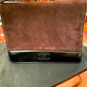 CHANEL Suede Shoulder Bag